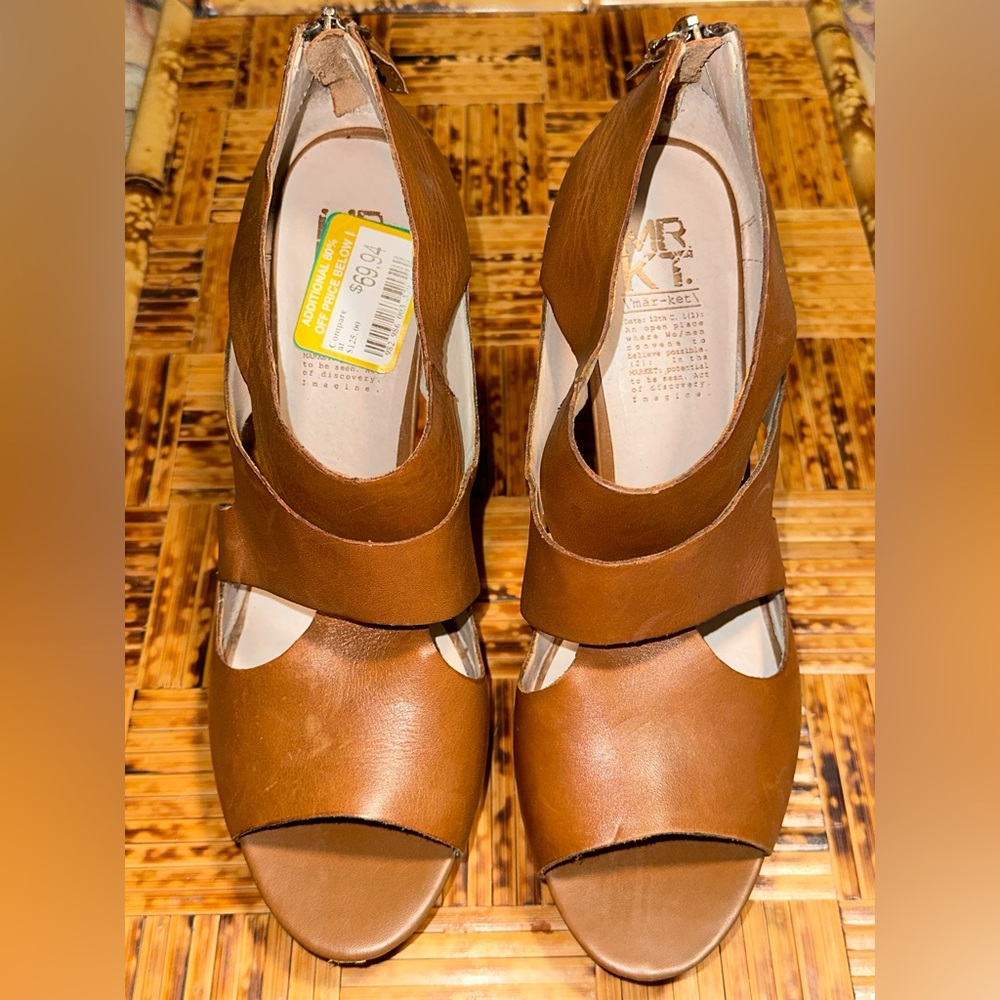 MRKT Wedge Open Toe Sandals; Women's Size 8.5, Tan (Gently Used)